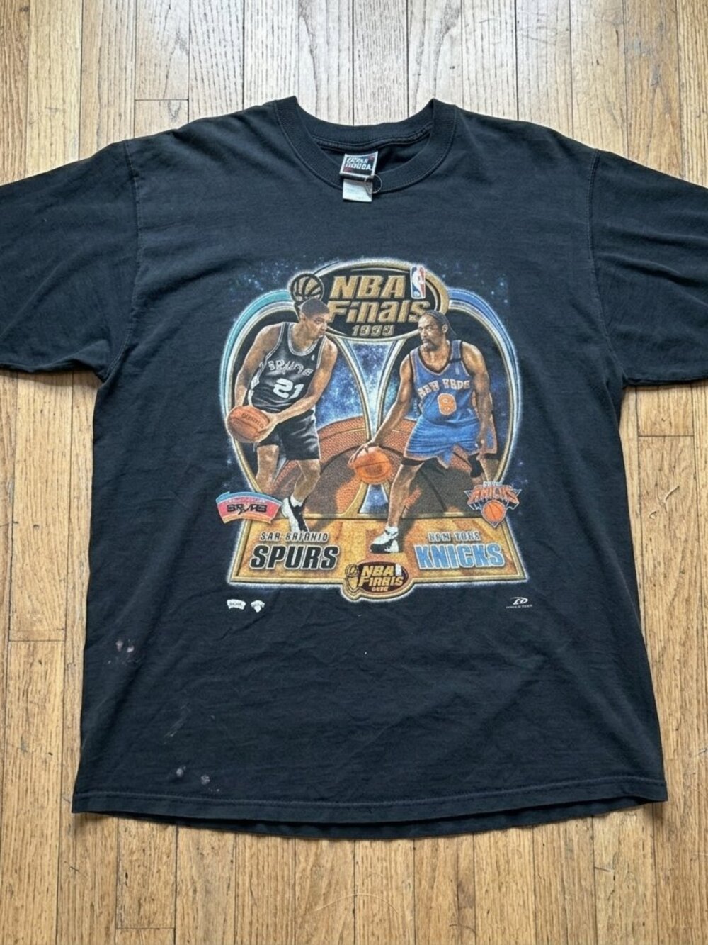 Vintage 1999 NBA Finals Spurs vs Knicks Tee Retro Basketball Graphic Shirt